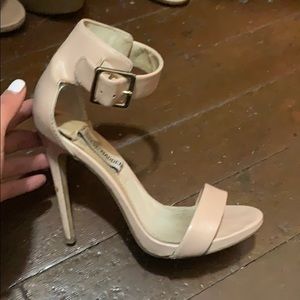 Steve Madden heels size 6